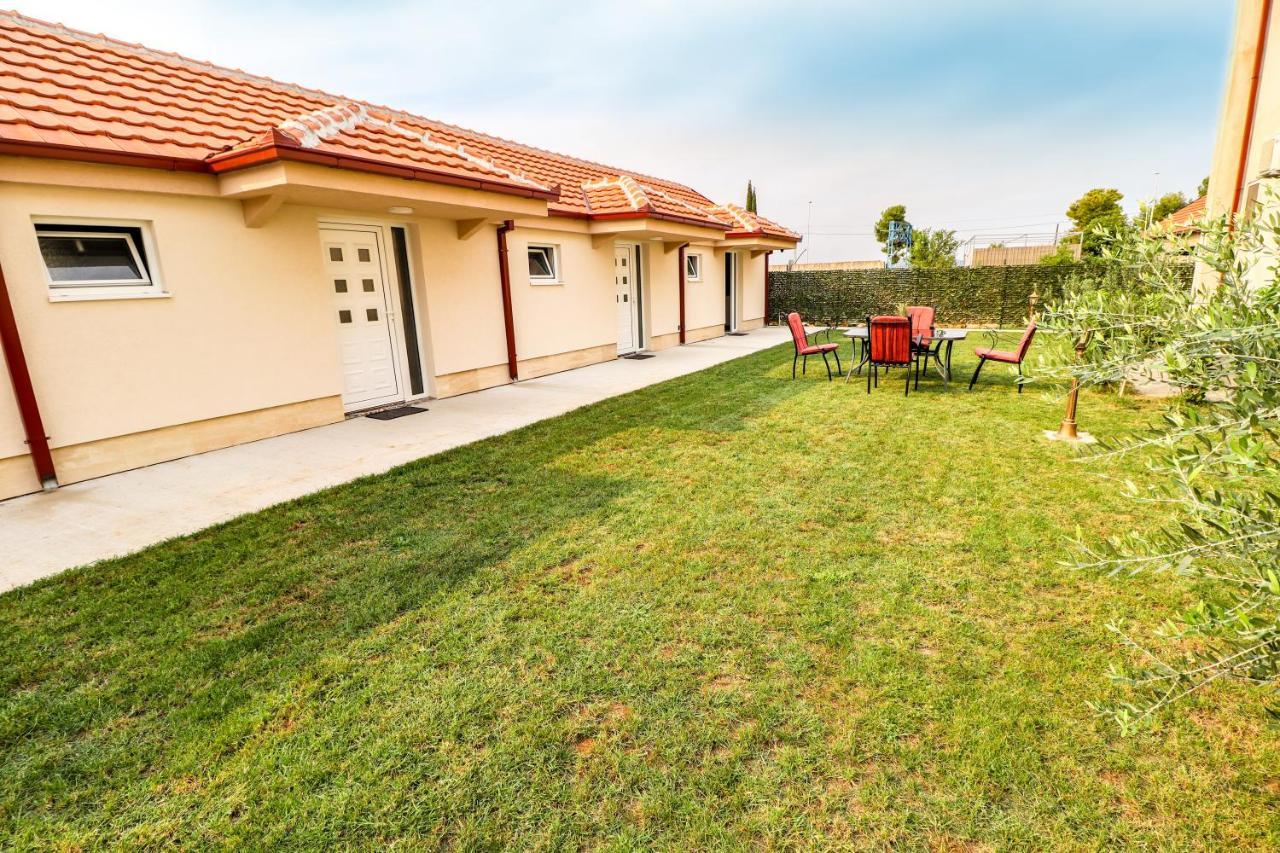 Simo Apartments Airport Подгорица Экстерьер фото